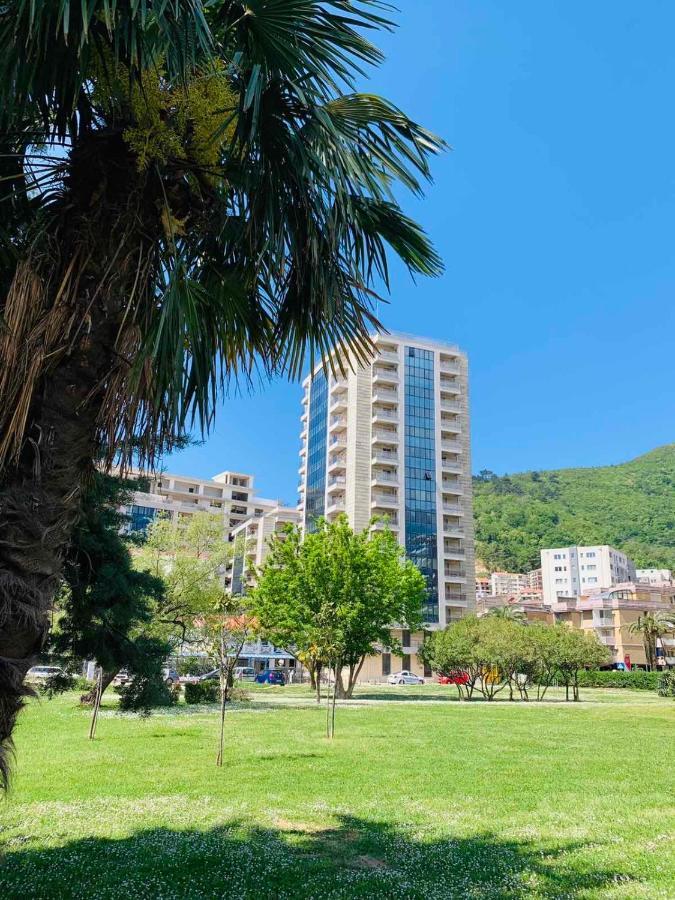 Lux Beach Apartment Будва Экстерьер фото